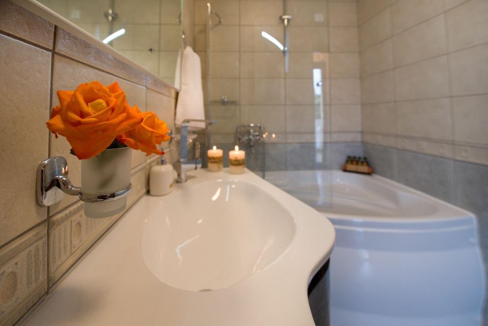 Casa Leone Suites ستالوس المظهر الخارجي الصورة