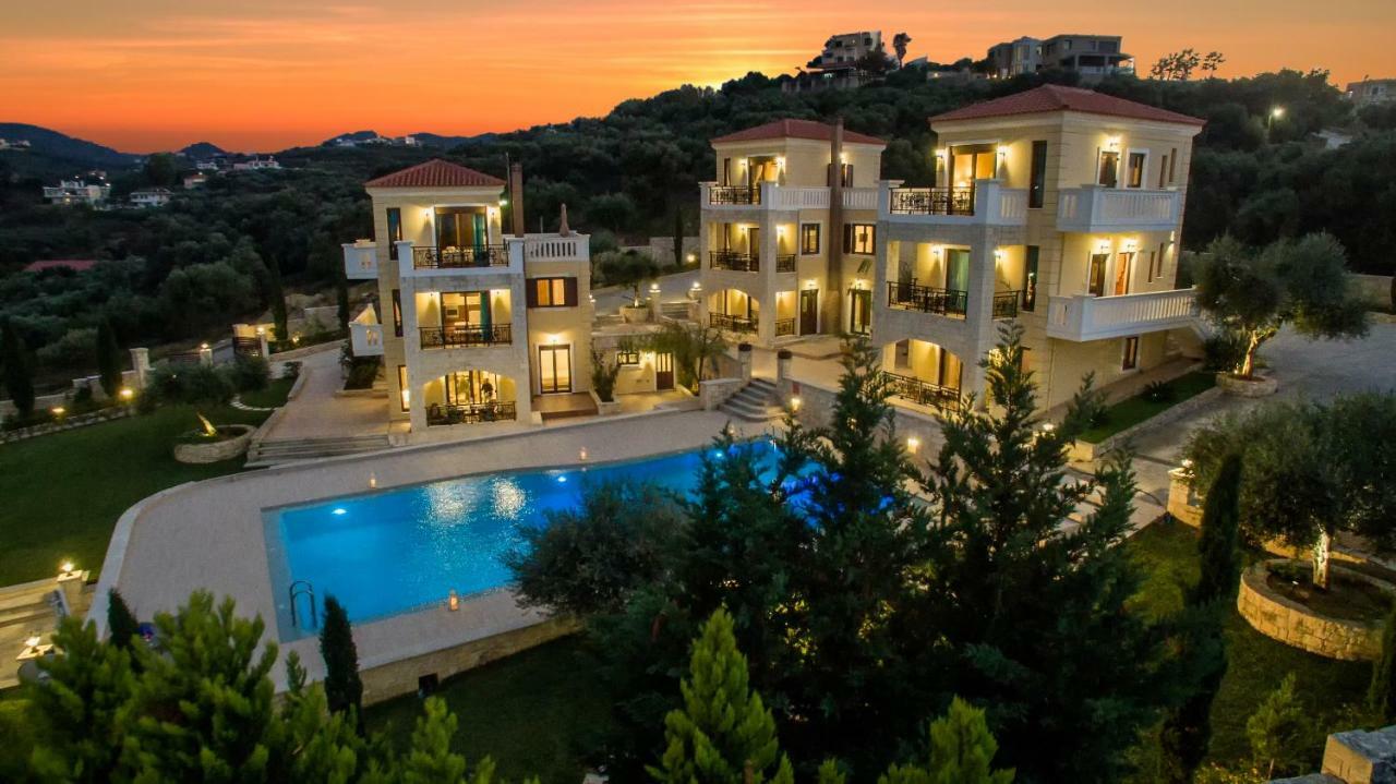 Casa Leone Suites ستالوس المظهر الخارجي الصورة