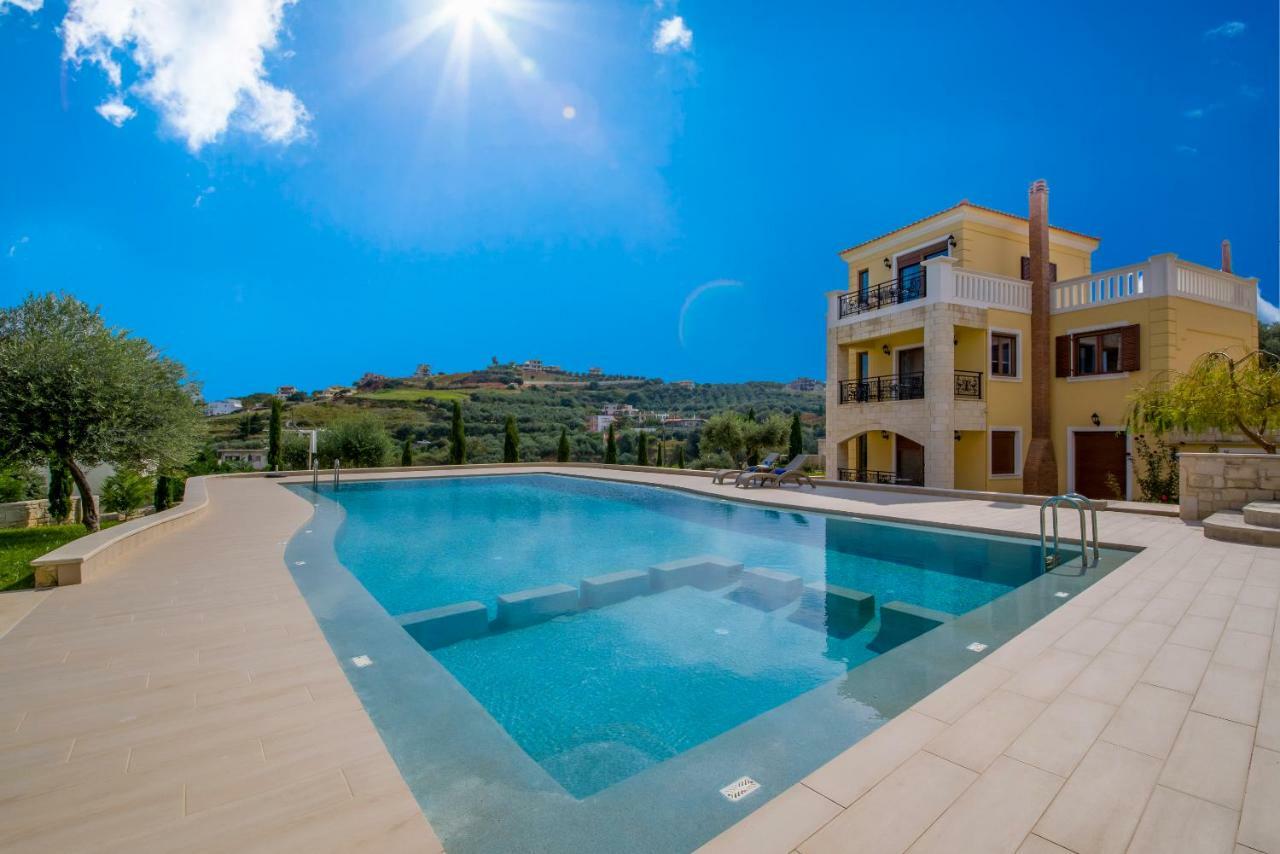 Casa Leone Suites ستالوس المظهر الخارجي الصورة