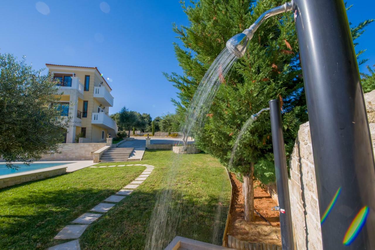 Casa Leone Suites ستالوس المظهر الخارجي الصورة
